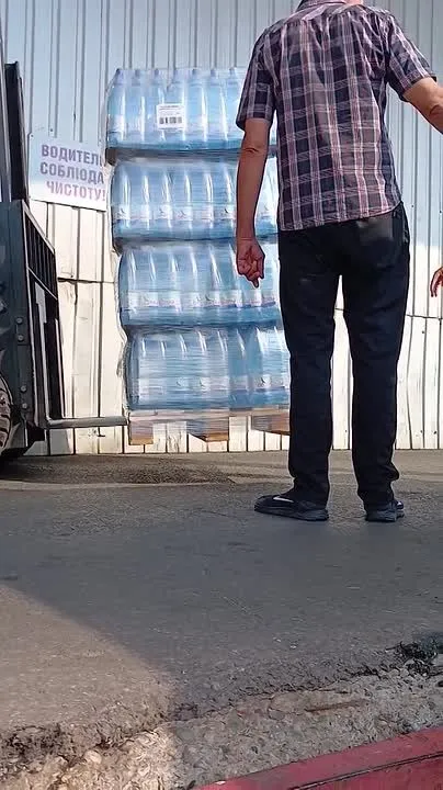 Из Ессентуков отправили 10 тонн питьевой воды бойцам 810-й бригады морской пехоты