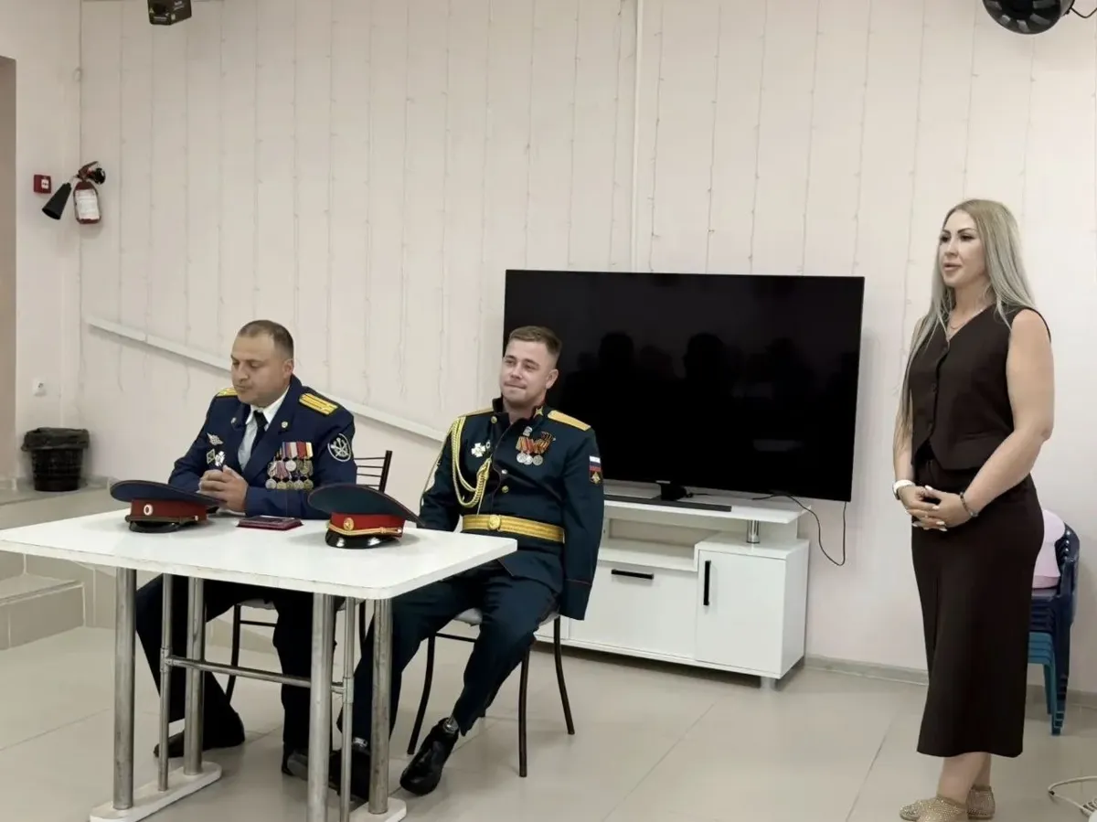 В Георгиевске воспитанники детдома встретились с ветеранами СВО