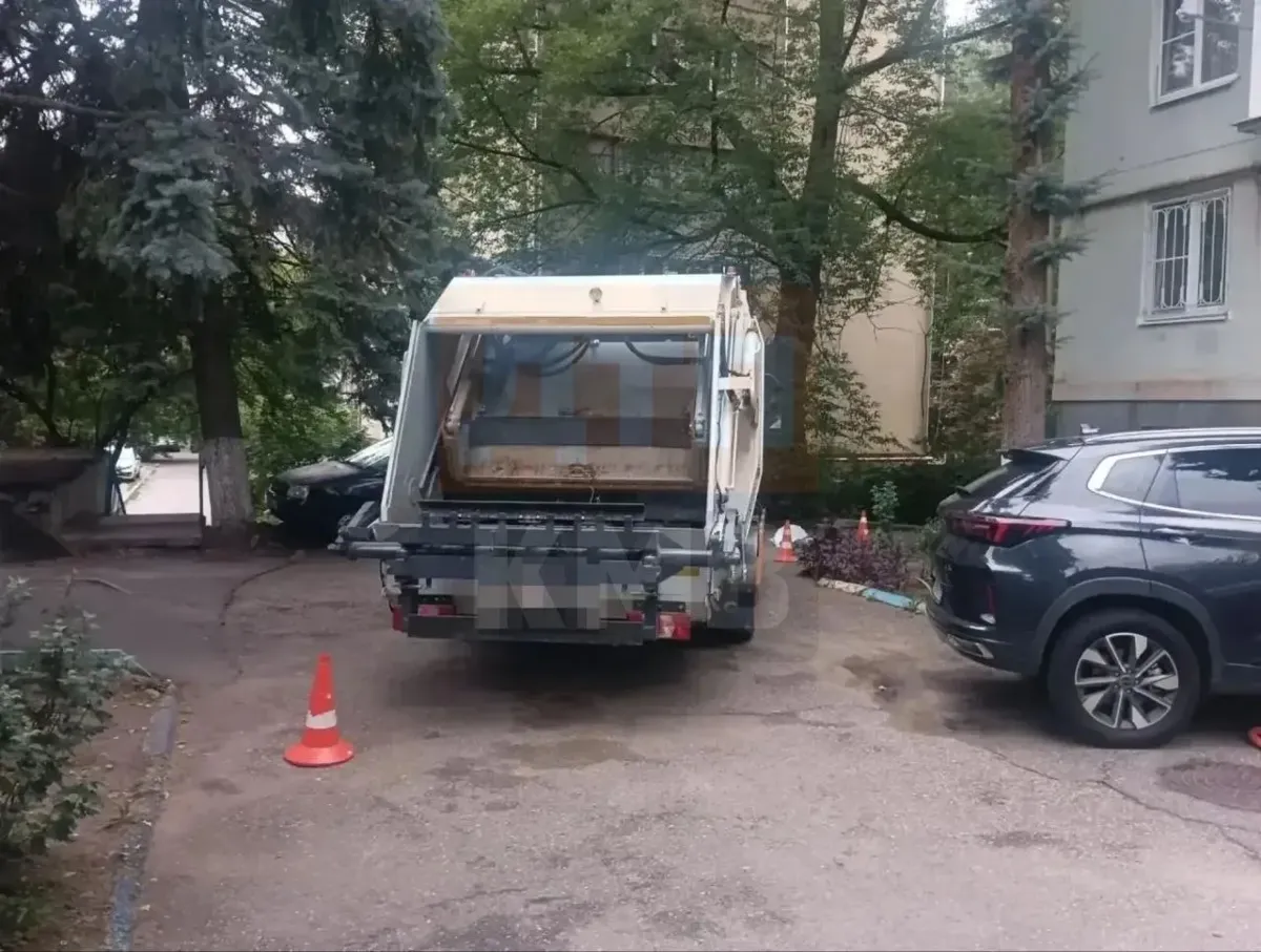 В Кисловодске большегруз насмерть сбил пешехода во дворе на Жуковского