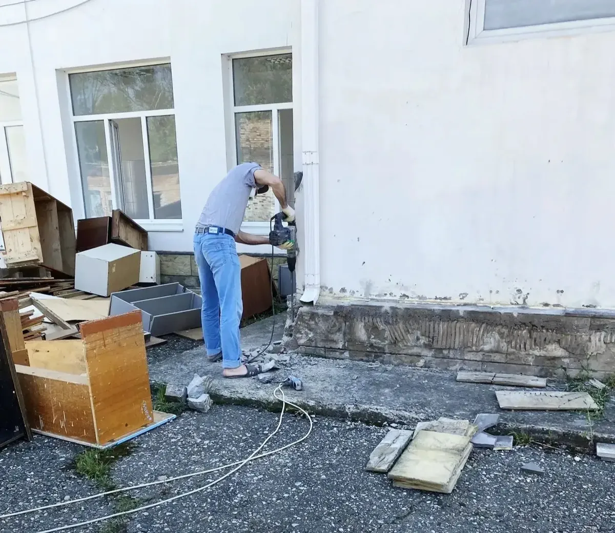 В Минеральных Водах начался капремонт школы № 1