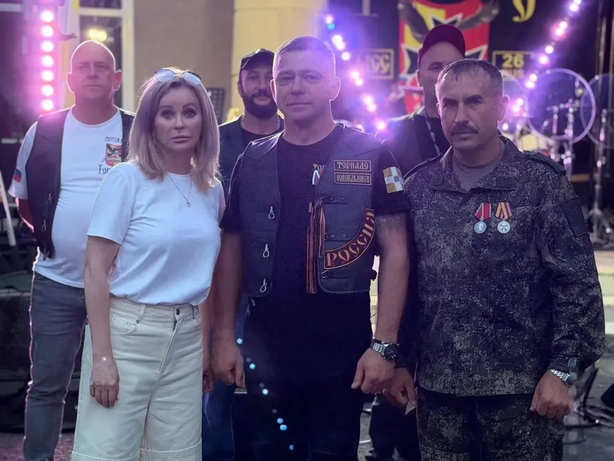 В Новопавловске двух жителей наградили медалью «Участник гуманитарной помощи»
