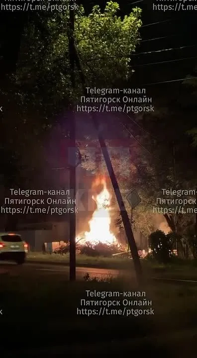 В Пятигорске на Горапосте неизвестный поджигает мусорные контейнеры