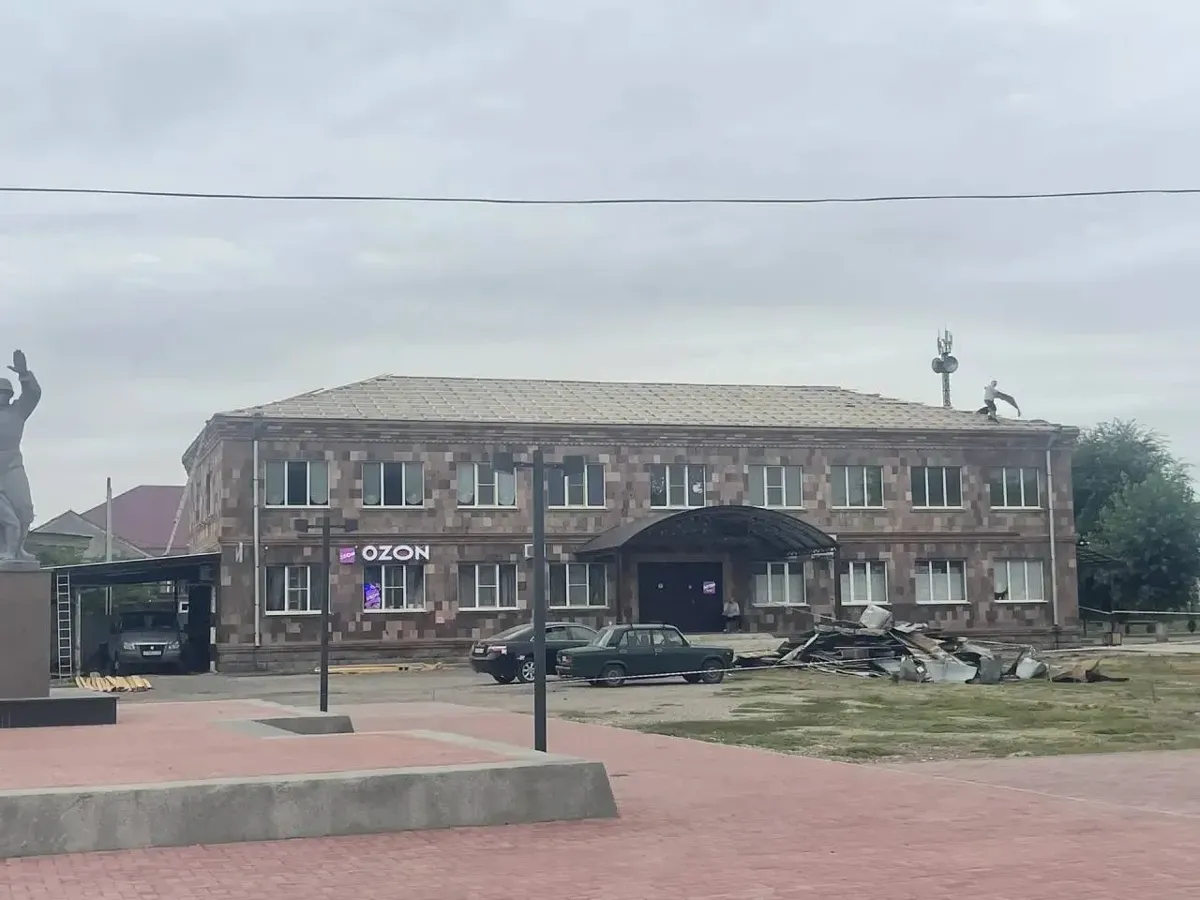 В станице Советской завершают благоустройство здания казачьего правления
