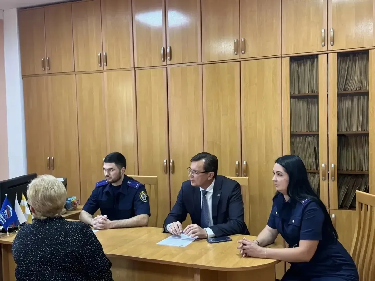 Глава Кисловодска провёл приём граждан: 16 обращений за один день