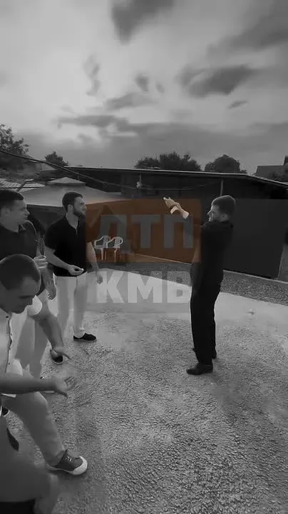 В Будённовске свадебный кортеж устроил стрельбу и разбрасывал деньги