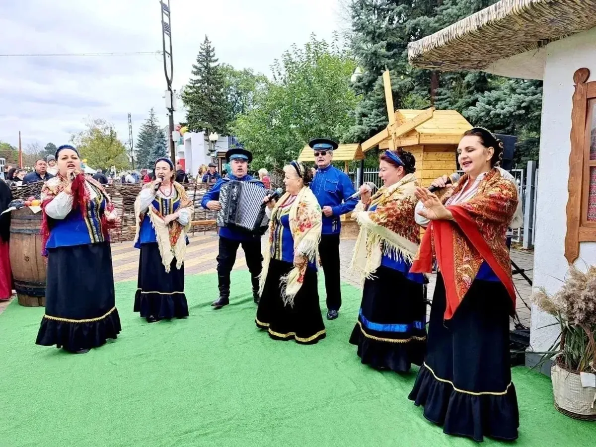 В Минеральных Водах на Дне города откроют шесть национальных подворий