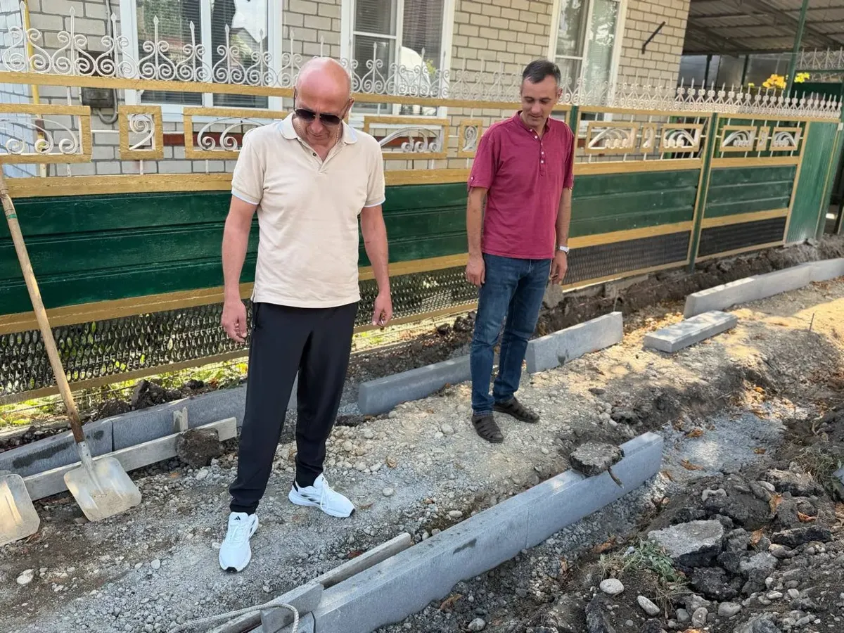 В Новопавловске ремонтируют дорогу на улице Мира