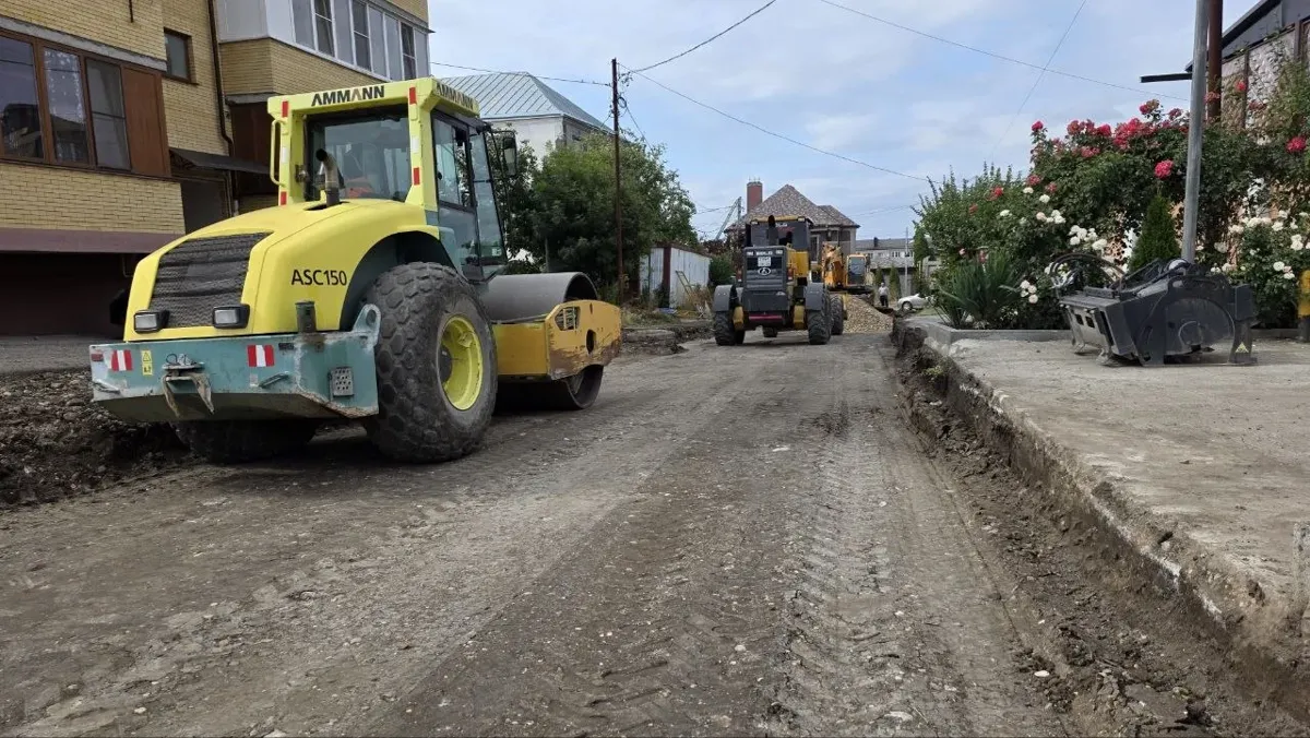 В станице Ессентукской до конца года отремонтируют 8,2 км дорог