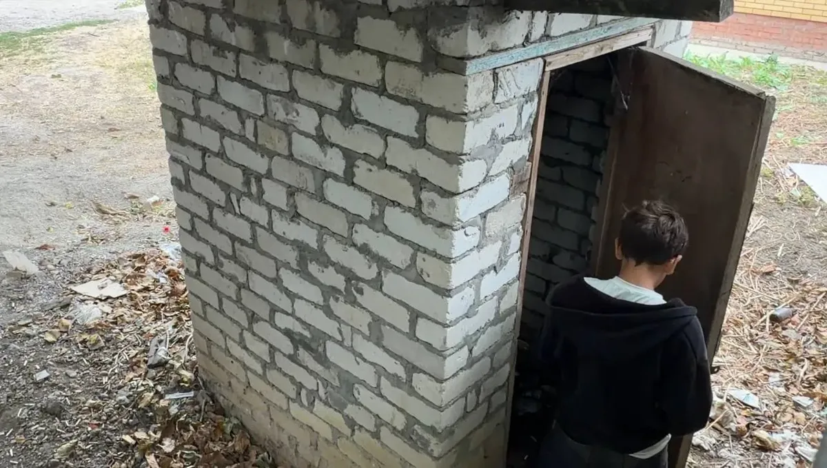 Жители Георгиевска жалуются на свалку у почты на Советской, 152