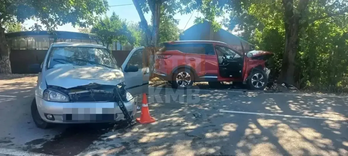 На Ставрополье водитель с семью штрафами устроил ДТП с четырьмя пострадавшими