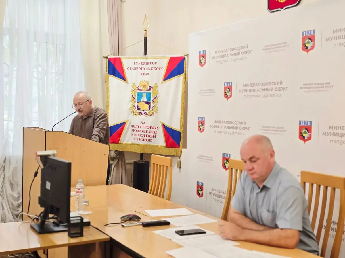 На заседании КЧС обсудили один из важных вопросов – подготовку к осенне-зимнему отопительному сезону