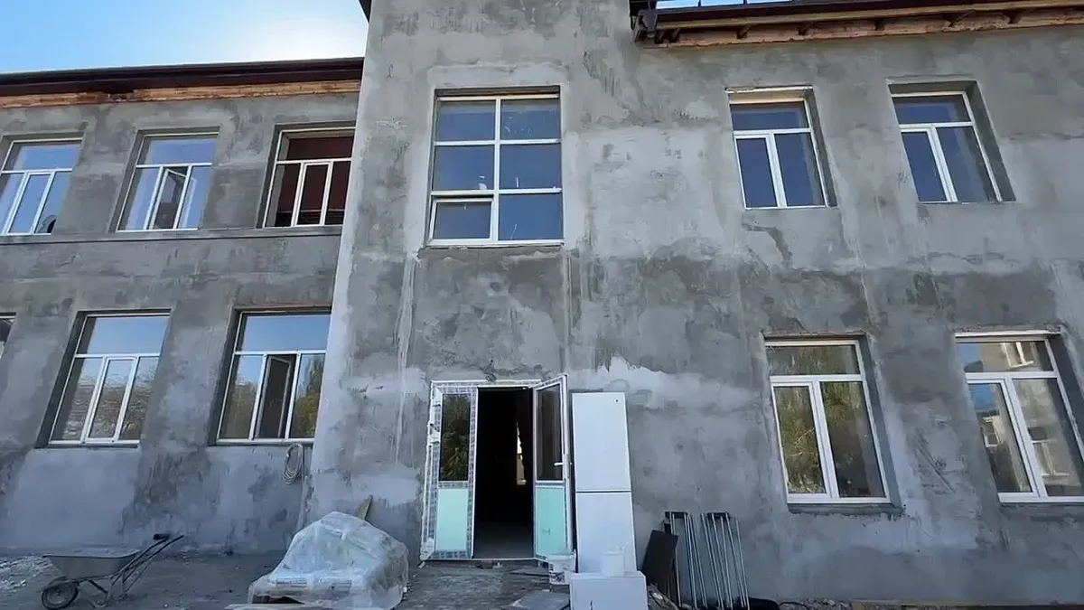 Объехал наши образовательные учреждения, в которых идёт капитальный ремонт