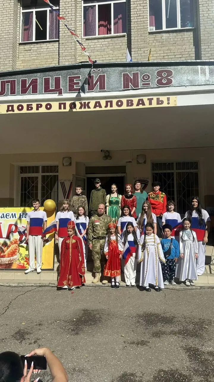 Осенняя ярмарка Победы в 8 лицее