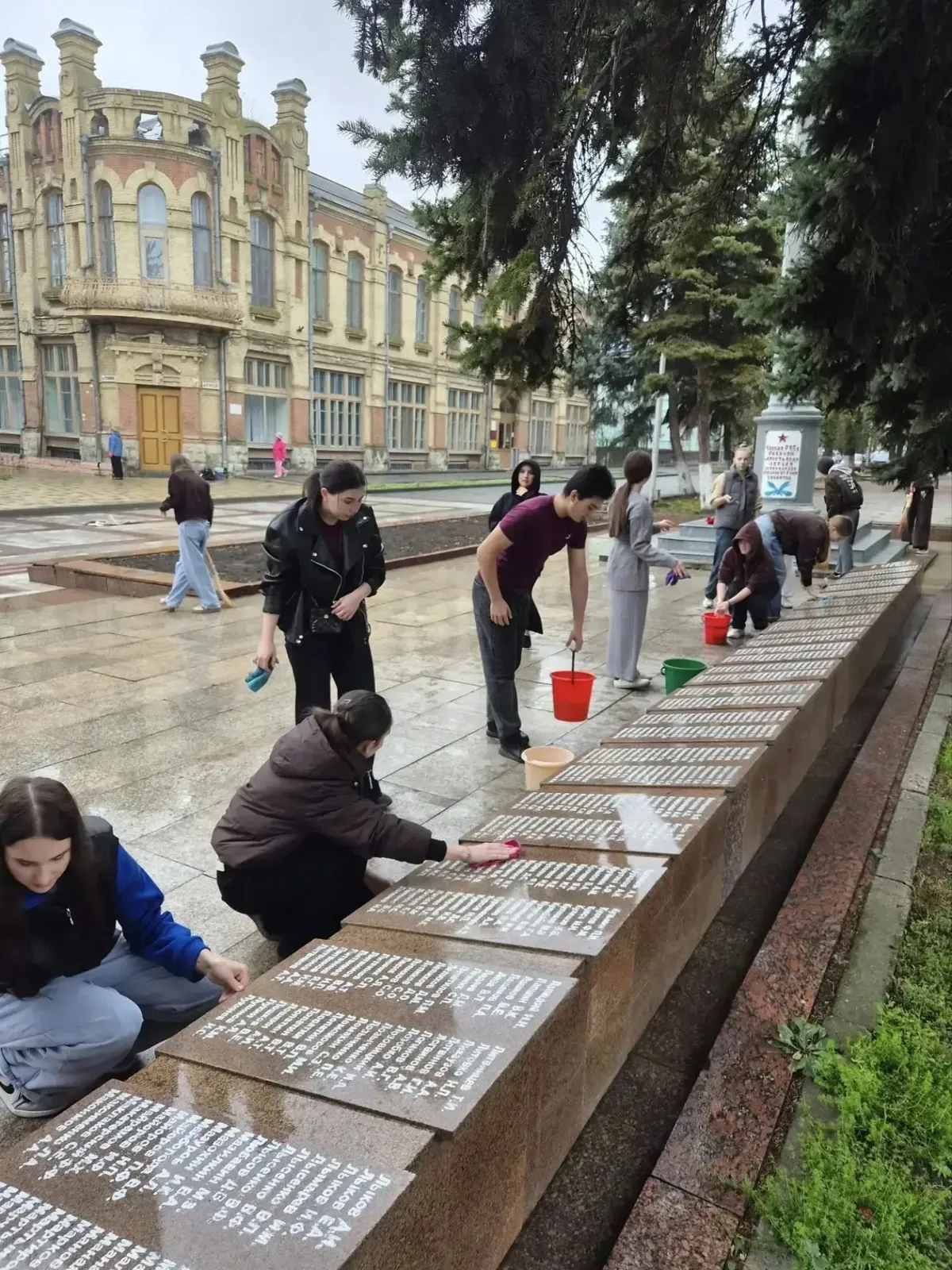 Присоединился сегодня к окружному субботнику!