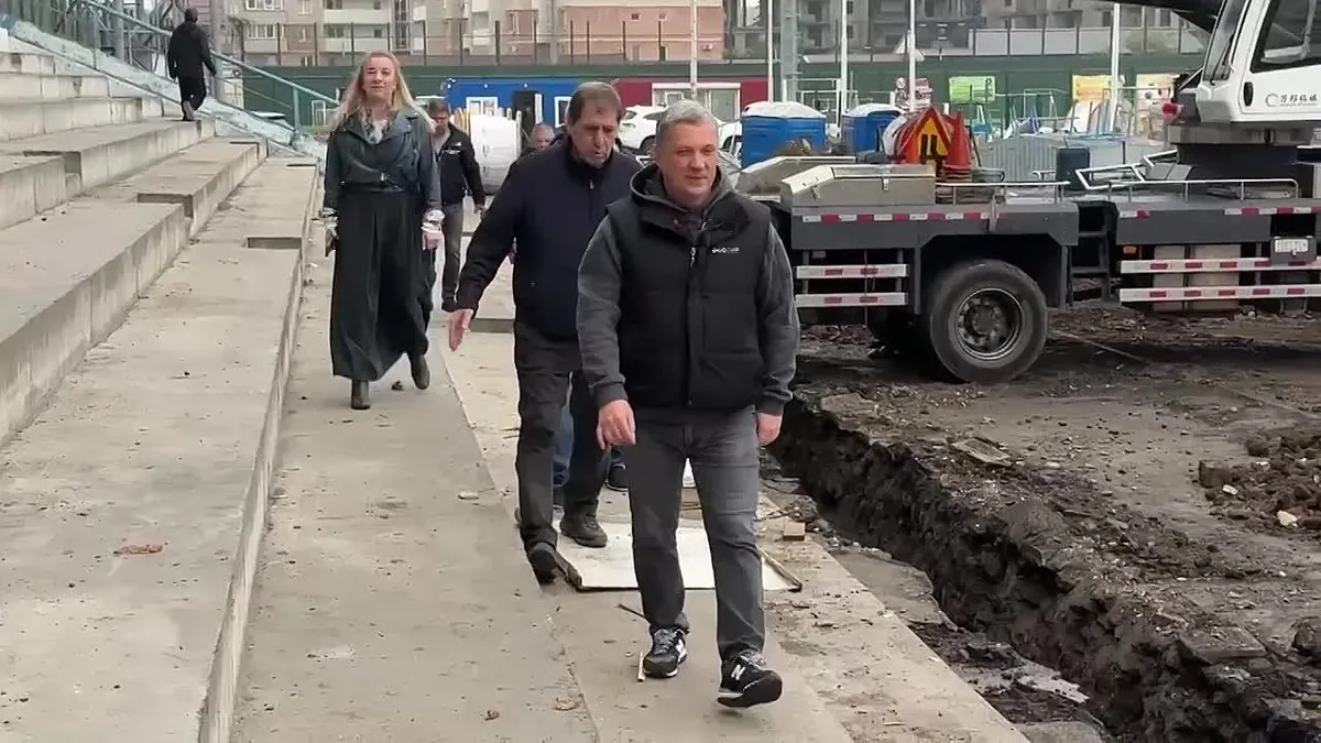 Продолжаются работы на Центральном стадионе