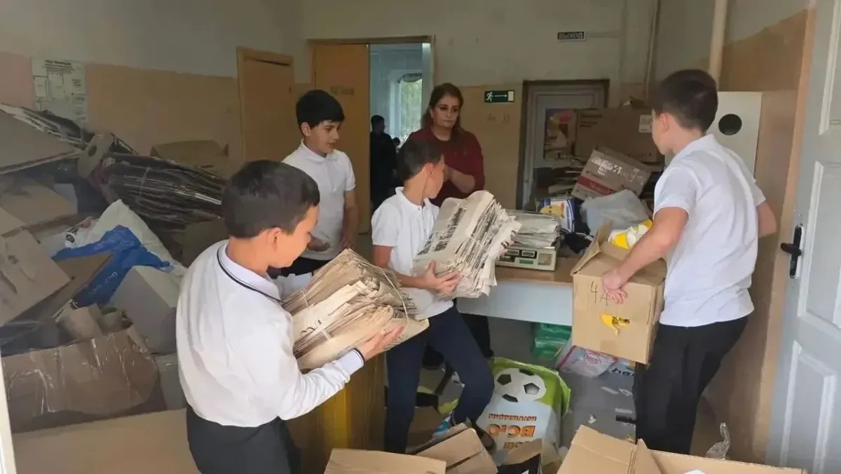 Школы Предгорного округа собрали 500 кг макулатуры в акции «БумБатл»