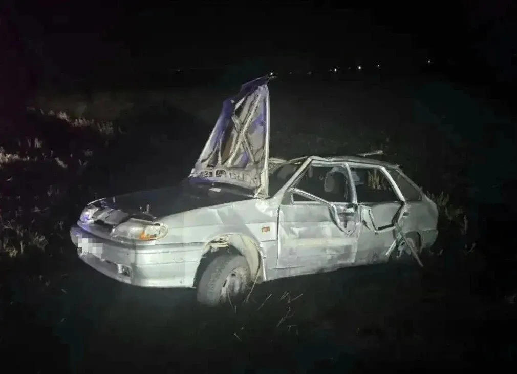 В Изобильненском округе в результате опрокидывания автомобиля 4 человека травмированы