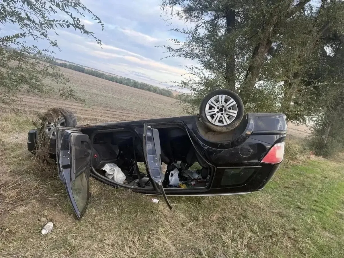 В Петровском округе в результате столкновения 3-х автомобилей 1 человек погиб и ещё 2 травмированы