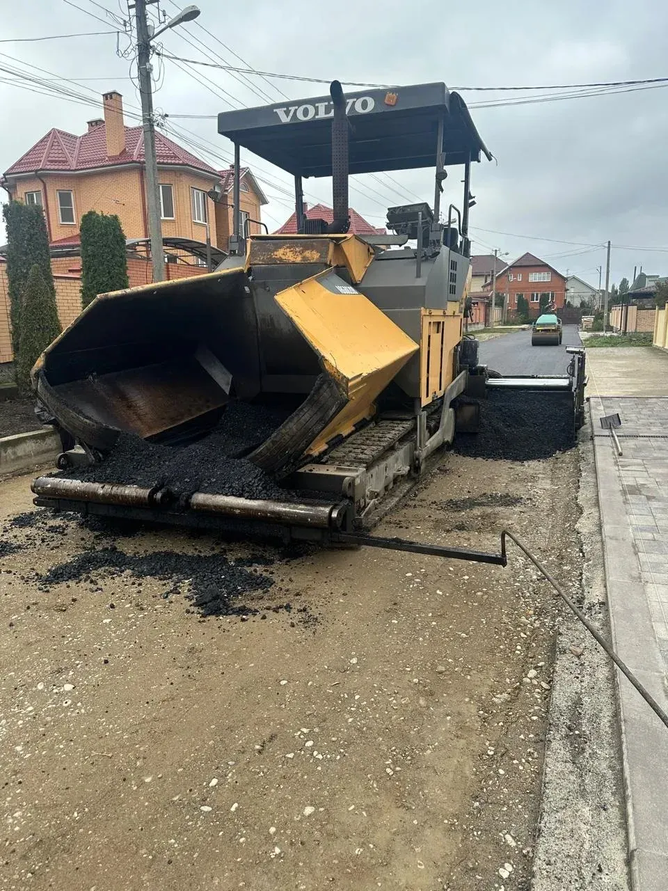 В станице Ессентукской ремонтируют более 22 километров дорог