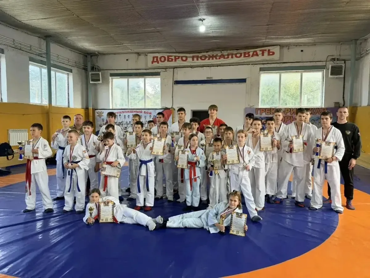 В Винсадах прошёл турнир по рукопашному бою ко Дню тренера