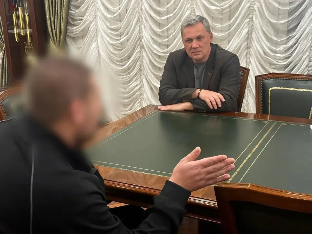 Встретился с Женей - давно не виделись, и конечно, рад нашей встрече