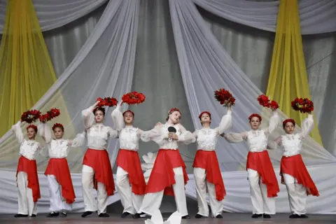 Мастер-класс «Знакомство с основами русского танца»