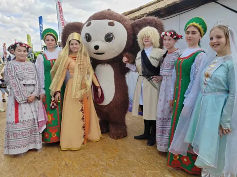 отчетный концерт НХА «Юность Карачая»