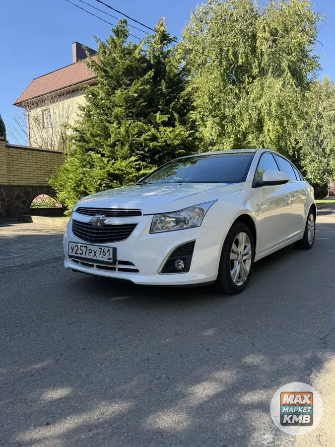 Chevrolet Cruze 2013, комплектация MAX