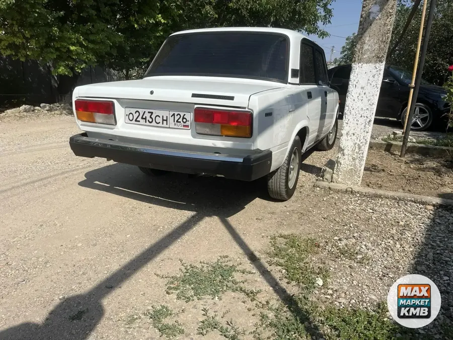 ВАЗ 2107 2004 и авто 1995 г.